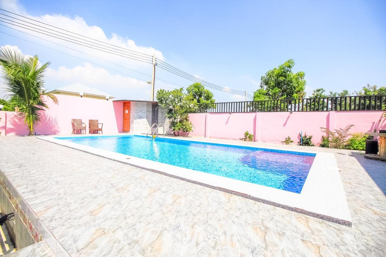 Oyo 354 Ton Hom Resort & Villa HHQ Exterior foto