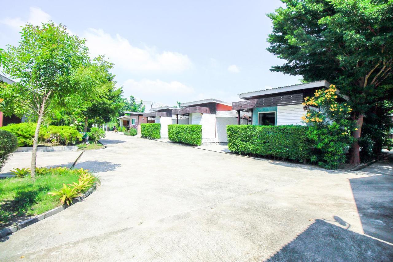 Oyo 354 Ton Hom Resort & Villa HHQ Exterior foto