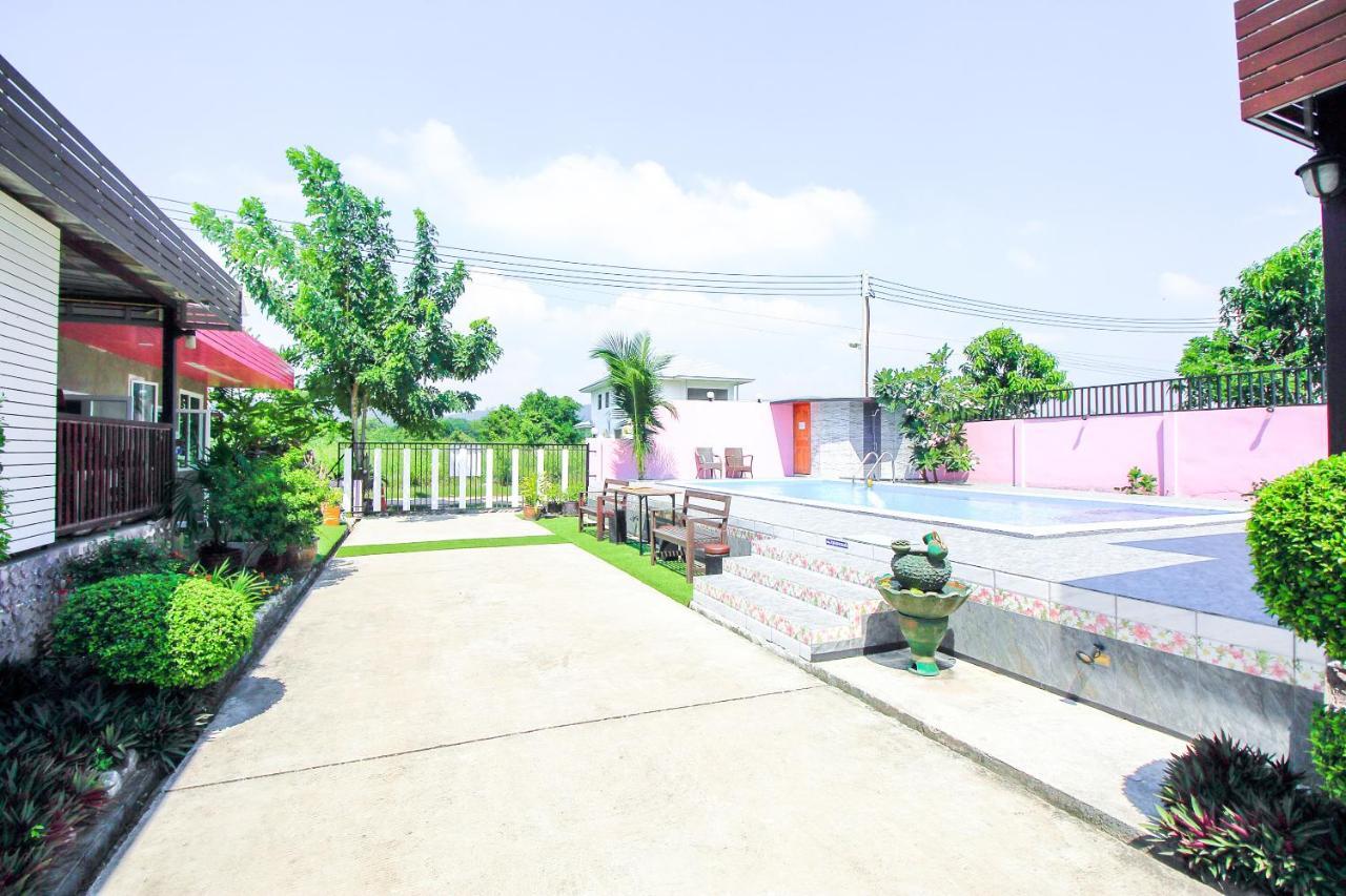 Oyo 354 Ton Hom Resort & Villa HHQ Exterior foto